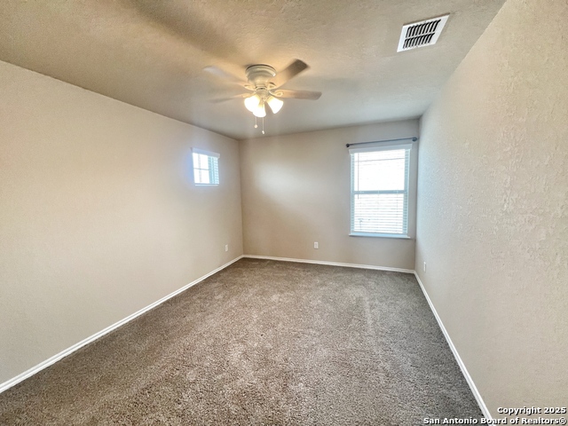 Listing photo id 13 for 1616 Stone House