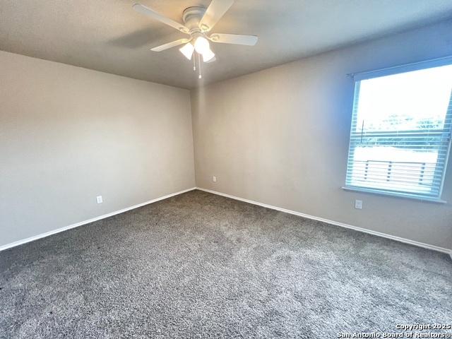 Listing photo id 18 for 1616 Stone House