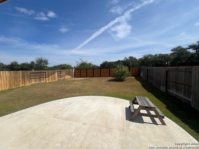 Listing photo id 20 for 1616 Stone House