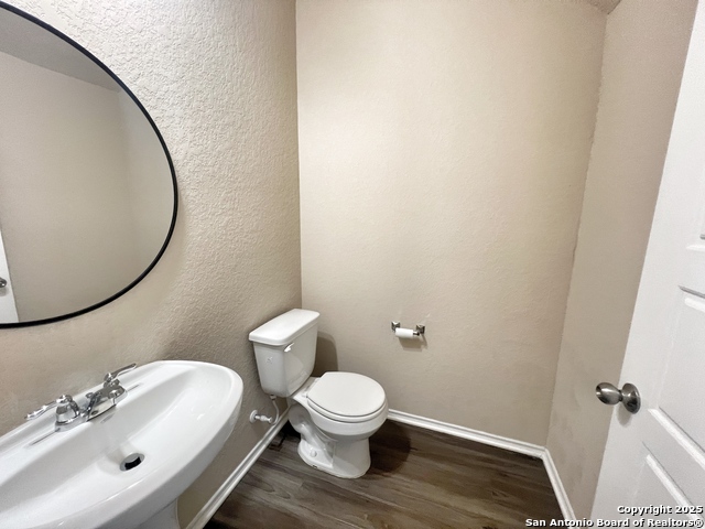 Listing photo id 1 for 1616 Stone House