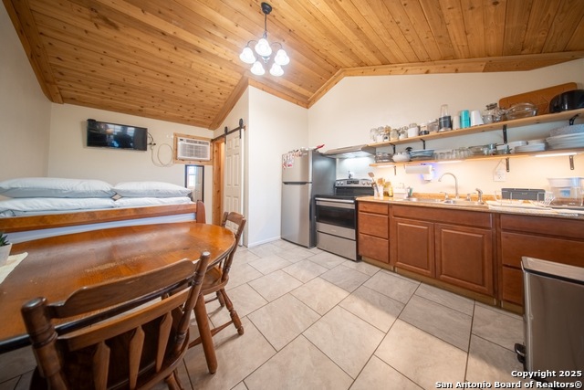 Listing photo id 20 for 1769 Fm 536