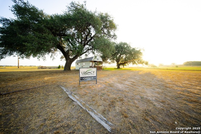 Listing photo id 22 for 1769 Fm 536