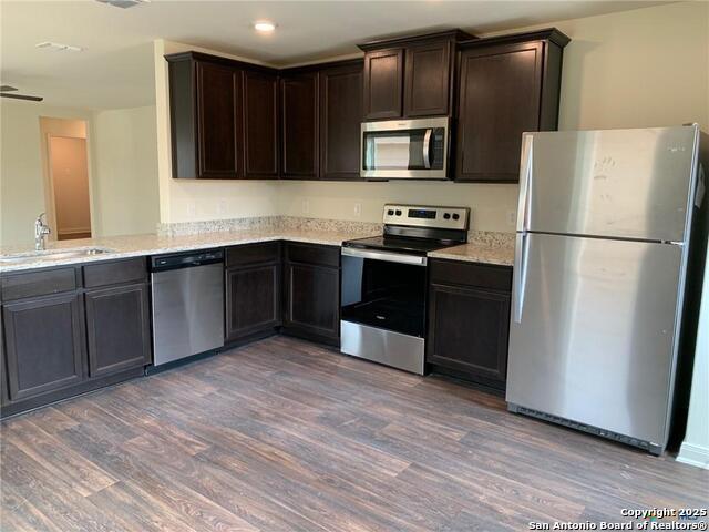 Listing photo id 1 for 3947 Turtle Creek