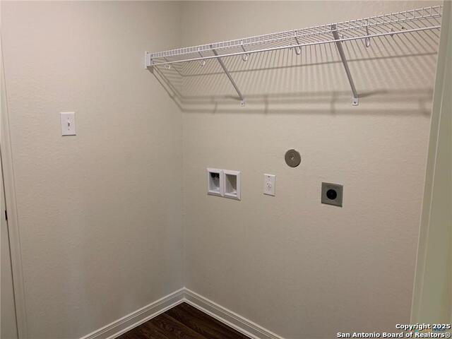 Listing photo id 6 for 3947 Turtle Creek