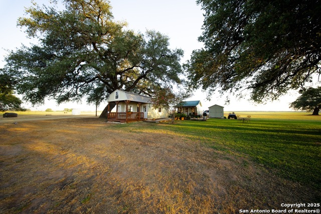 Listing photo id 10 for 1769 Fm 536
