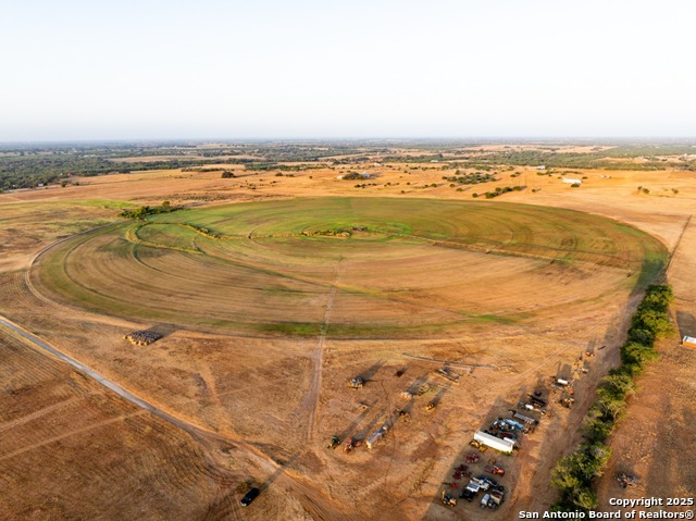 Listing photo id 28 for 1769 Fm 536