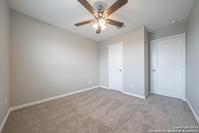 Listing photo id 5 for 3607 Southton