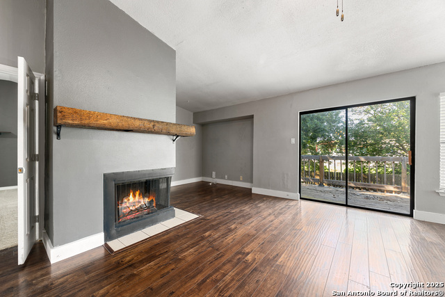 Listing photo id 9 for 9735 Fortune Ridge
