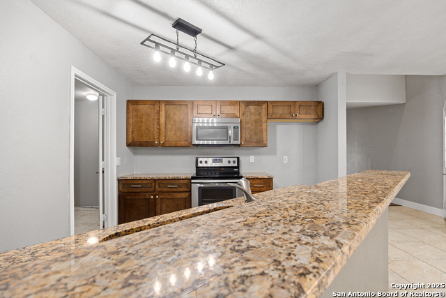 Listing photo id 16 for 9735 Fortune Ridge