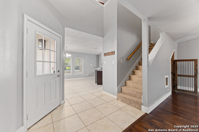 Listing photo id 7 for 9735 Fortune Ridge