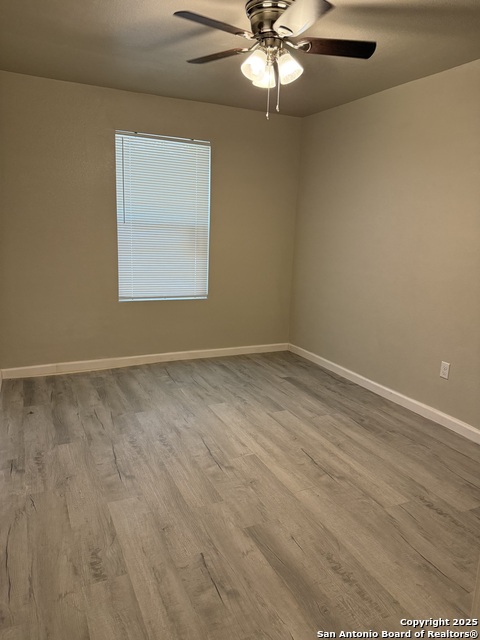 Listing photo id 3 for 1519 Whitman