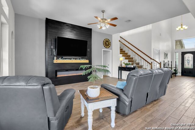 Image 19 of 30 For 2109 Range