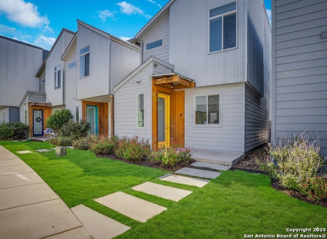 Details for 330 Clay  15, San Antonio, TX 78204