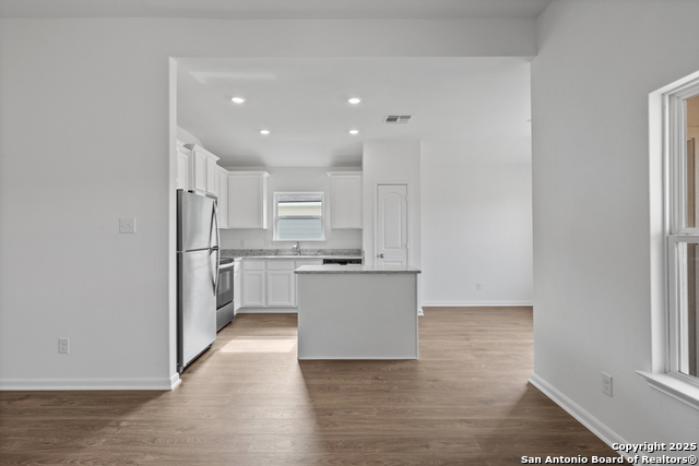 Image 7 of 33 For 16045 Delgado Hills