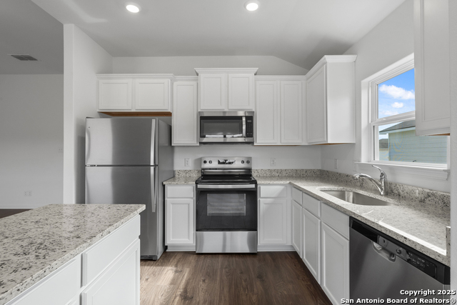 Image 8 of 33 For 16045 Delgado Hills