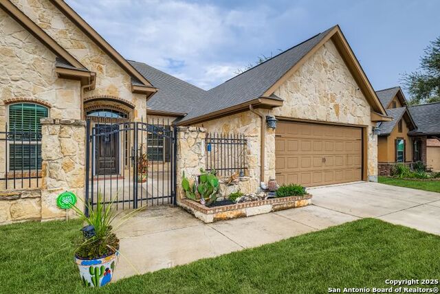 Image 2 of 31 For 11523 Camp Real