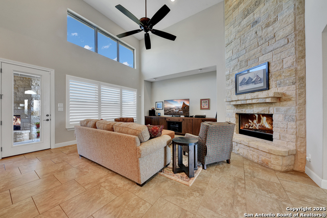 Image 10 of 44 For 422 Copper Crest