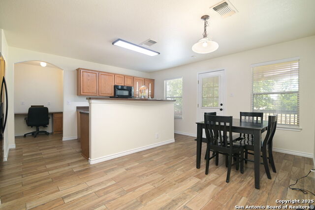 Image 7 of 28 For 3521 Whisper Knoll