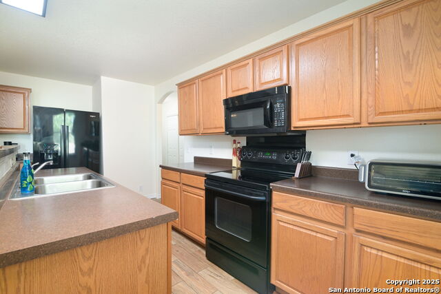 Image 9 of 28 For 3521 Whisper Knoll