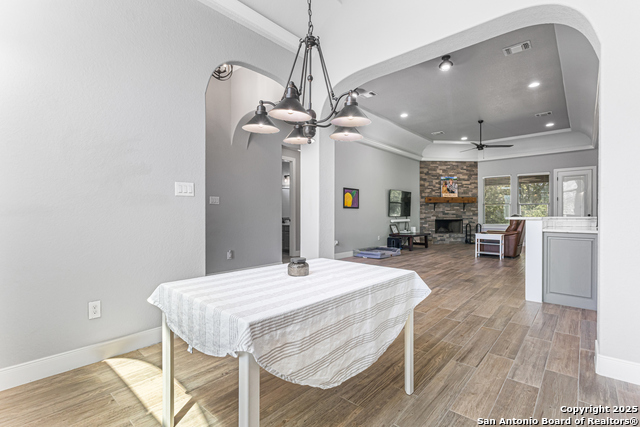 Image 10 of 39 For 291 Strasbourg