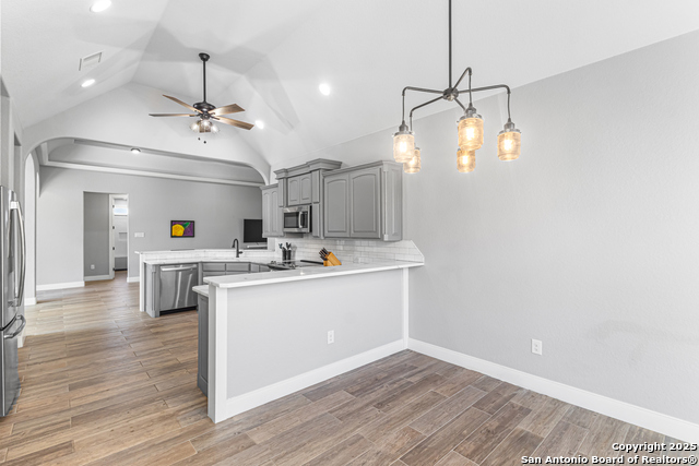 Image 16 of 39 For 291 Strasbourg