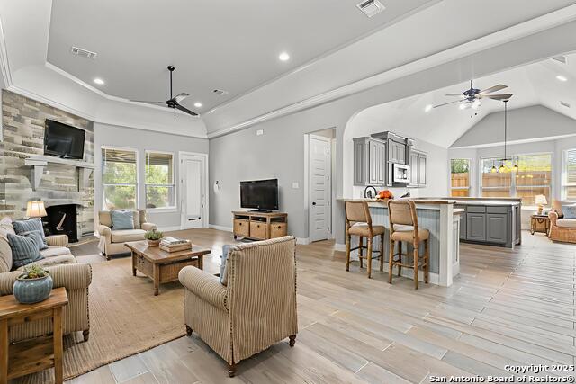 Image 5 of 39 For 291 Strasbourg