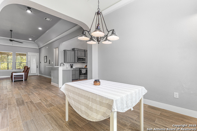 Image 9 of 39 For 291 Strasbourg