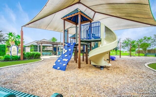 Image 4 of 29 For 1513 Doncaster