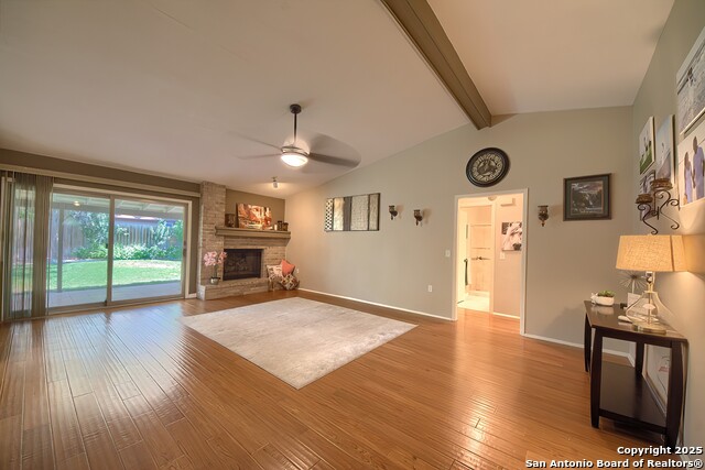 Listing photo id 8 for 16314 Falcon Hill