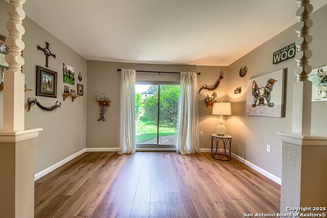 Listing photo id 19 for 16314 Falcon Hill