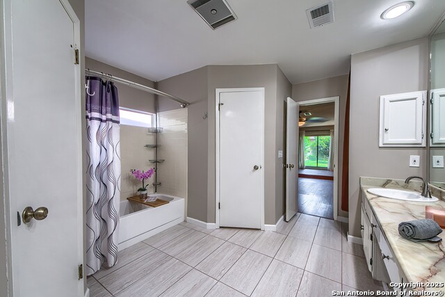 Listing photo id 23 for 16314 Falcon Hill