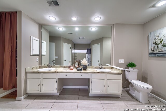 Listing photo id 24 for 16314 Falcon Hill