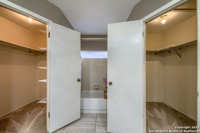 Listing photo id 25 for 16314 Falcon Hill