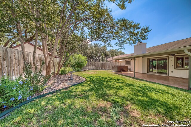 Listing photo id 37 for 16314 Falcon Hill