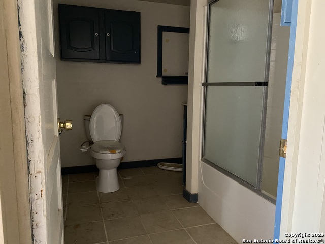 Listing photo id 30 for 100 Hillcrest Rd