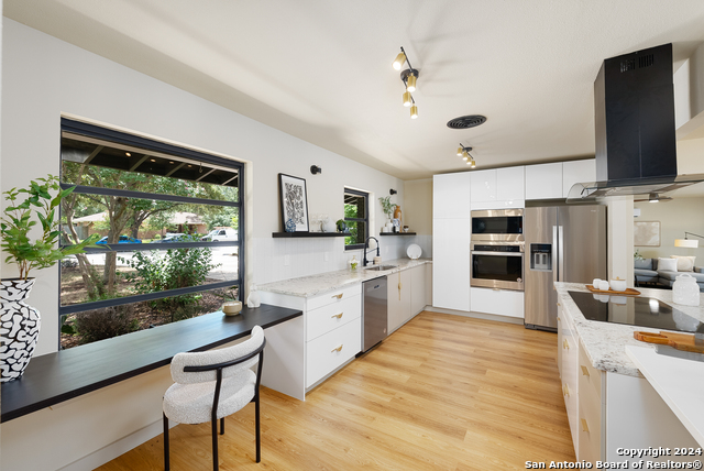 Image 17 of 45 For 423 Rockhill