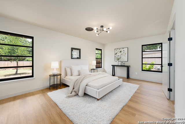 Image 23 of 45 For 423 Rockhill