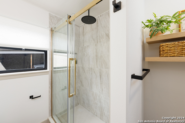 Image 34 of 45 For 423 Rockhill