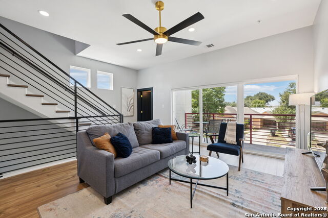 Image 7 of 34 For 510 S Mesquite  104