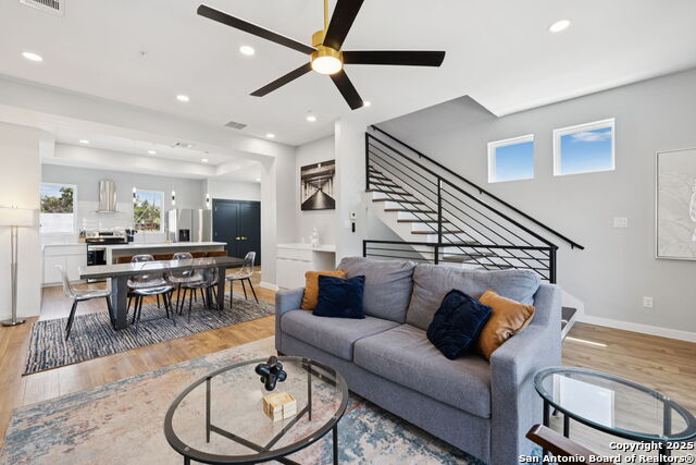 Image 9 of 34 For 510 S Mesquite  104