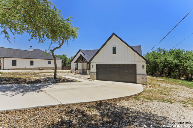 Image 2 of 43 For 1101 Persimmon