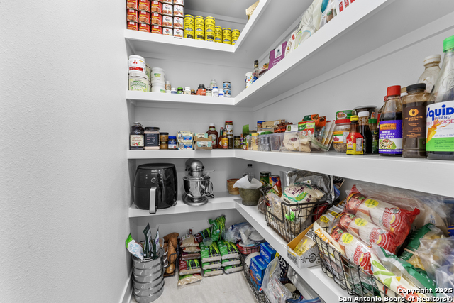 Image 21 of 43 For 1101 Persimmon