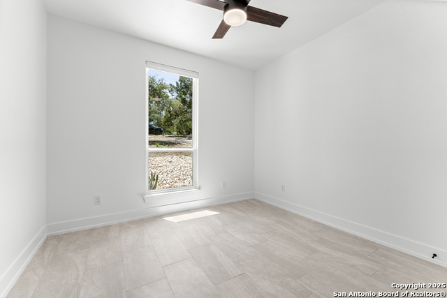 Image 34 of 43 For 1101 Persimmon