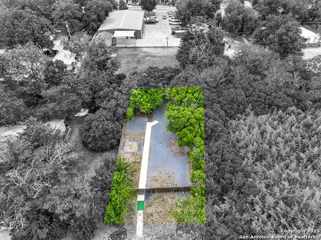Image 11 of 12 For 924 Roselawn