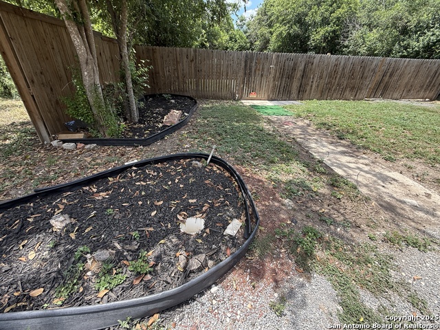 Image 4 of 12 For 924 Roselawn