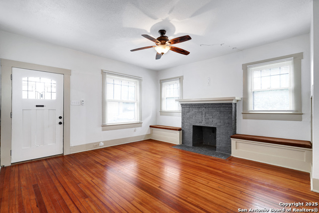 Image 3 of 20 For 901 Euclid  901