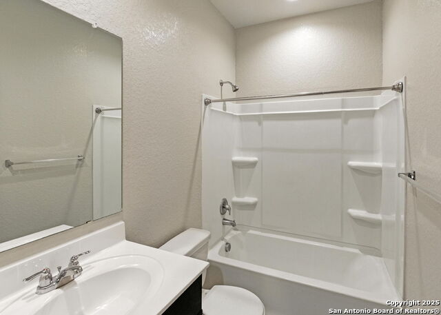 Image 19 of 24 For 737 Peak Place