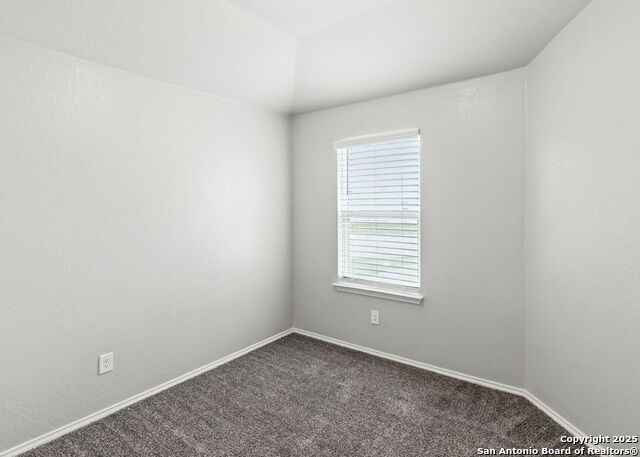 Image 21 of 24 For 737 Peak Place