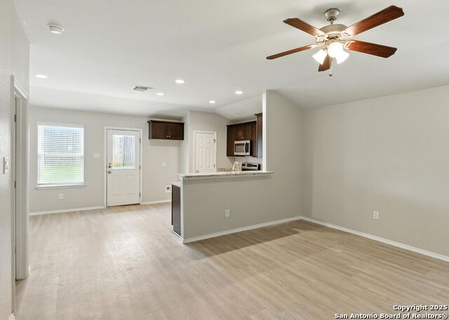 Image 5 of 24 For 737 Peak Place