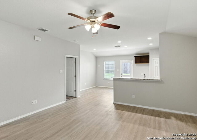 Image 6 of 24 For 737 Peak Place